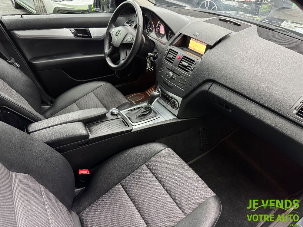 Classe C 220 CDI BlueEfficiency Avantgarde BA - Entretien MERCEDES - 2010 occasion 77240 Vert-Saint-Denis