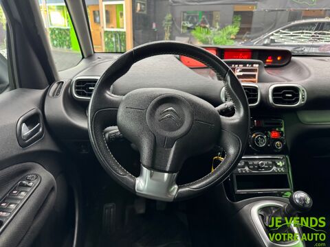C3 Picasso PureTech 110 Exclusive - Moteur neuf - Suivi complet - Sort 2016 occasion 77240 Vert-Saint-Denis
