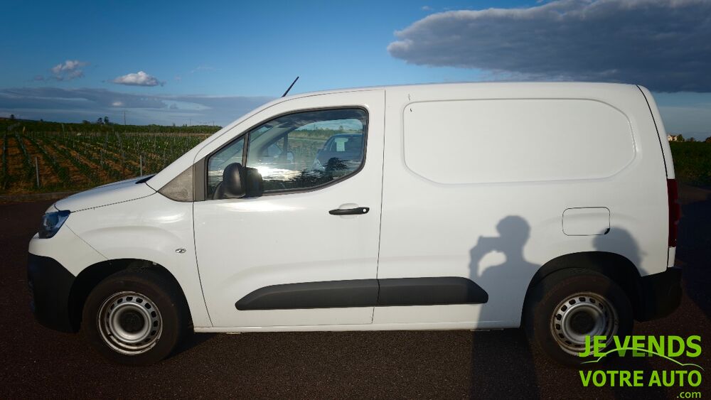 Berlingo 1.5L BlueHDi 100 Club 10 000 euros HT 2022 occasion 21200 Chorey-les-Beaune
