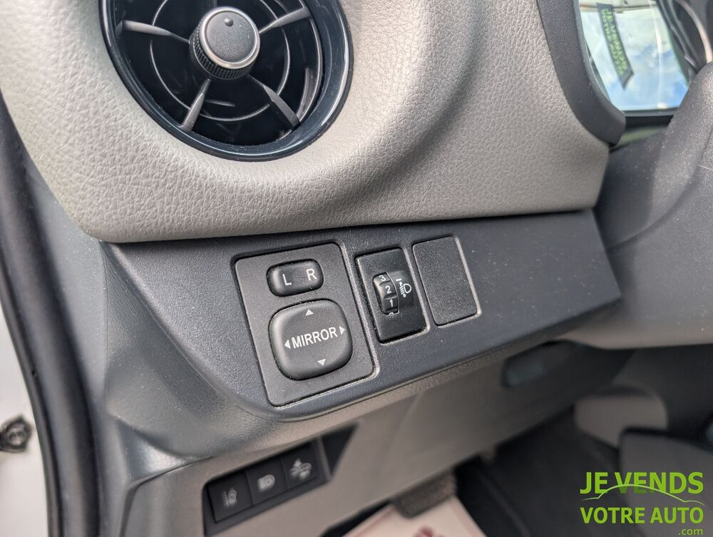 Yaris 110 VVT-i Design Y20 CVT 5p MY19 2018 occasion 33500 Libourne