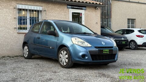 Renault Clio 1.2 16v 75ch Access 3p 2011 occasion Salon-de-Provence 13300