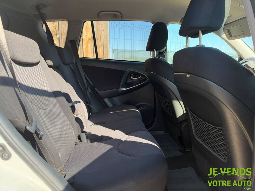 RAV 4 150 D-4D Life 2WD 2011 occasion 34560 Poussan