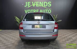 Octavia 1.6 TDI 105ch CR FAP Green Tec Ambition DSG7 2013 occasion 77540 Rozay-en-Brie