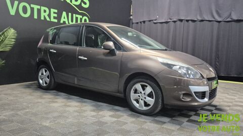 Renault megane SCENIC 1.9 dCi 130ch FAP Carminat TomTom