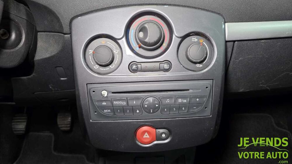 Clio 1.5 dCi 90ch Expression Clim eco&sup2; 5p 2012 occasion 77540 Rozay-en-Brie