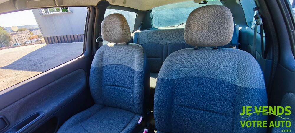 Clio 1.2 16v 75ch Pack Authentique 3p 2004 occasion 34070 Montpellier