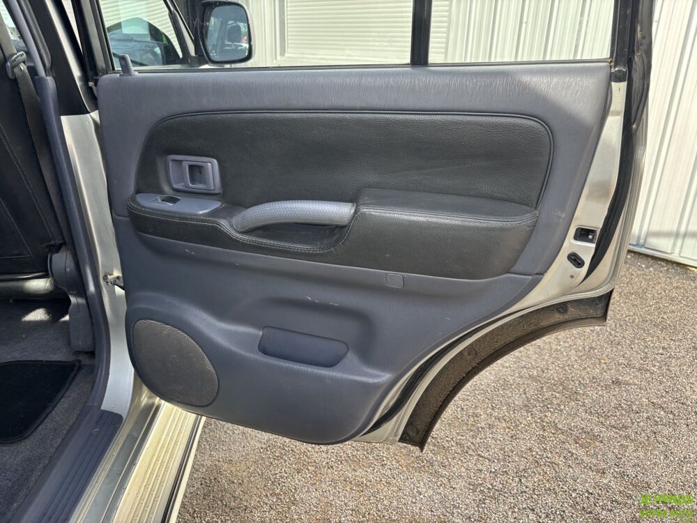Land Cruiser 165 D-4D Pack Cuir 5p 2003 occasion 89380 Appoigny