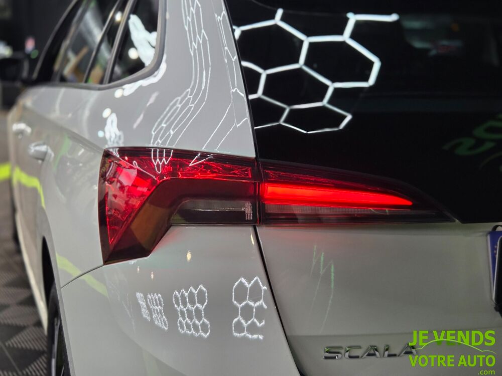 Scala 1.0 TSI 95ch Ambition - Suivi SKODA - Virtual Cockpit - Cam&eacute; 2020 occasion 77240 Vert-Saint-Denis