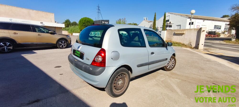 Clio 1.2 16v 75ch Pack Authentique 3p 2004 occasion 34070 Montpellier