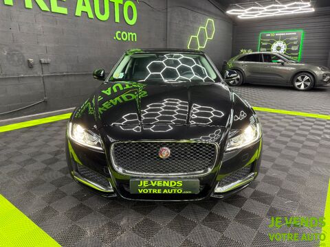 XF 2.0D 180ch Prestige AWD BVA - Suivie - Excellent &eacute;tat 2016 occasion 77240 Vert-Saint-Denis