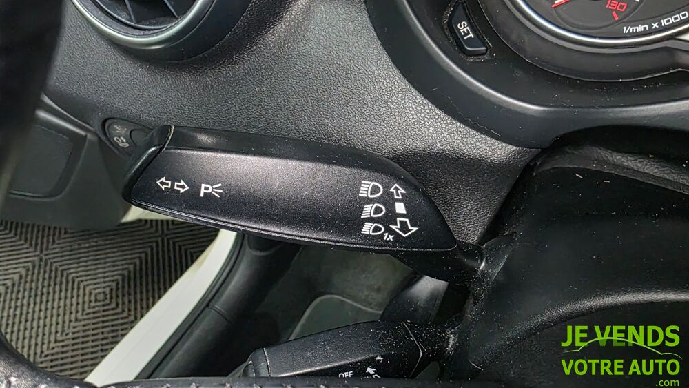A1 1.6 TDI 90ch FAP Ambiente 2014 occasion 77540 Rozay-en-Brie