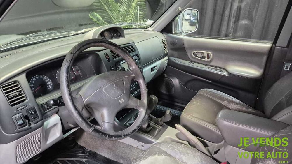 Pajero Sport (K9) 2.5 TD Break 115cv 2003 occasion 77540 Rozay-en-Brie