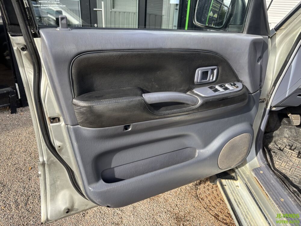 Land Cruiser 165 D-4D Pack Cuir 5p 2003 occasion 89380 Appoigny