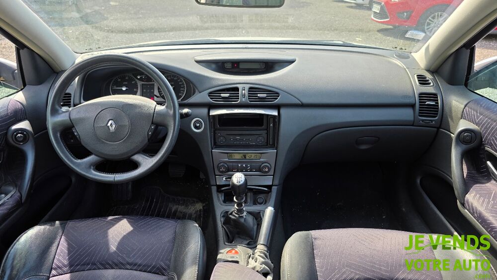 Laguna 1.9 dCi 120ch Expression 2003 occasion 77540 Rozay-en-Brie