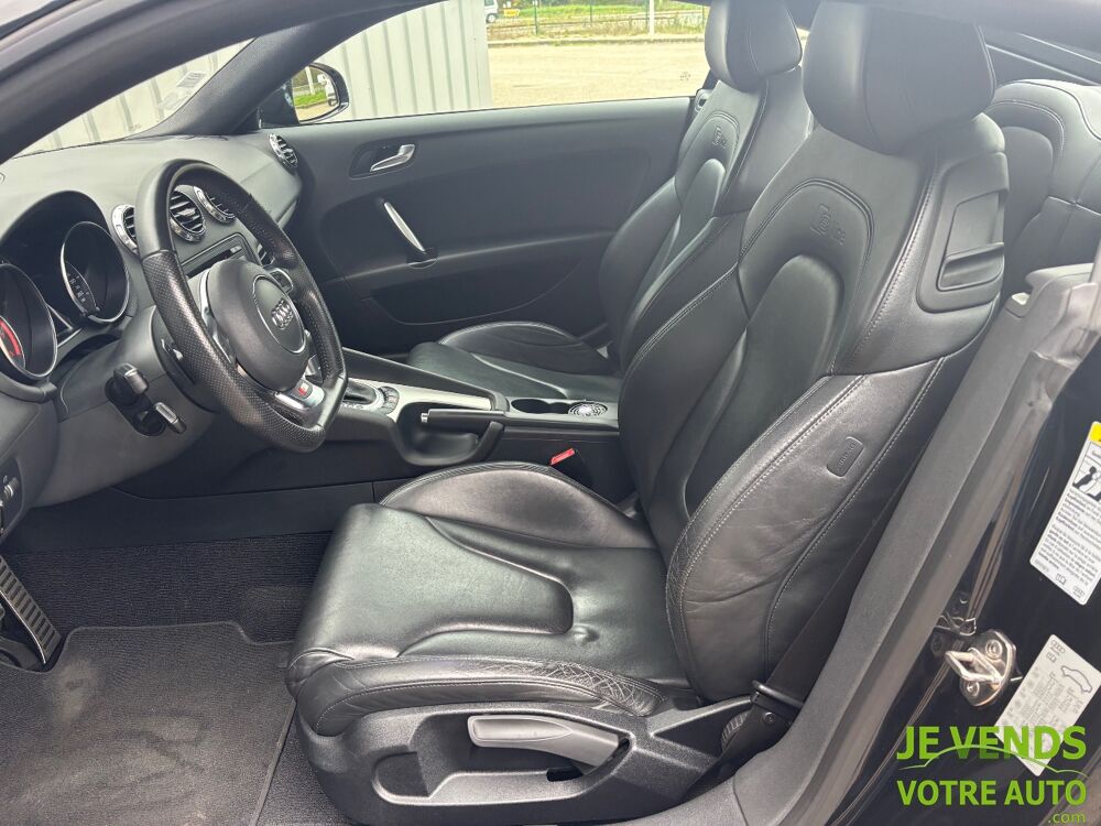 TT 2.0 TFSI 211ch S LINES tronic 6 2011 occasion 89380 Appoigny