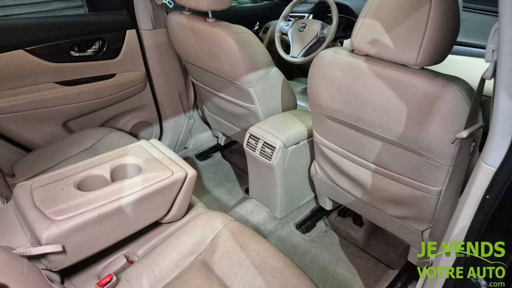 X-Trail 1.6 dCi 130ch Tekna Euro6 7 places 2016 occasion 77540 Rozay-en-Brie