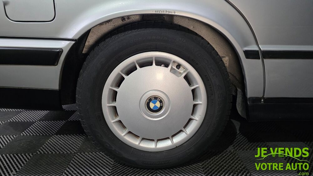S&eacute;rie 5 (E34) 525I 192cv PACK CONFORT 1990 occasion 77540 Rozay-en-Brie