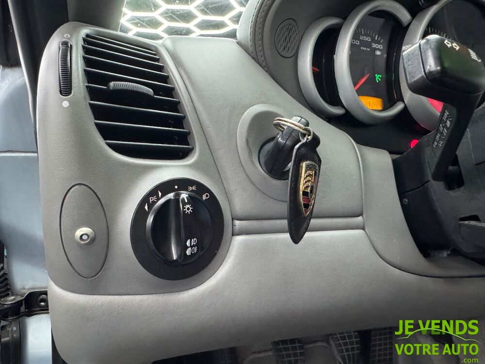911 Targa III (996) 320ch Carrera - Entretien complet - IMS - Em 2002 occasion 77240 Vert-Saint-Denis