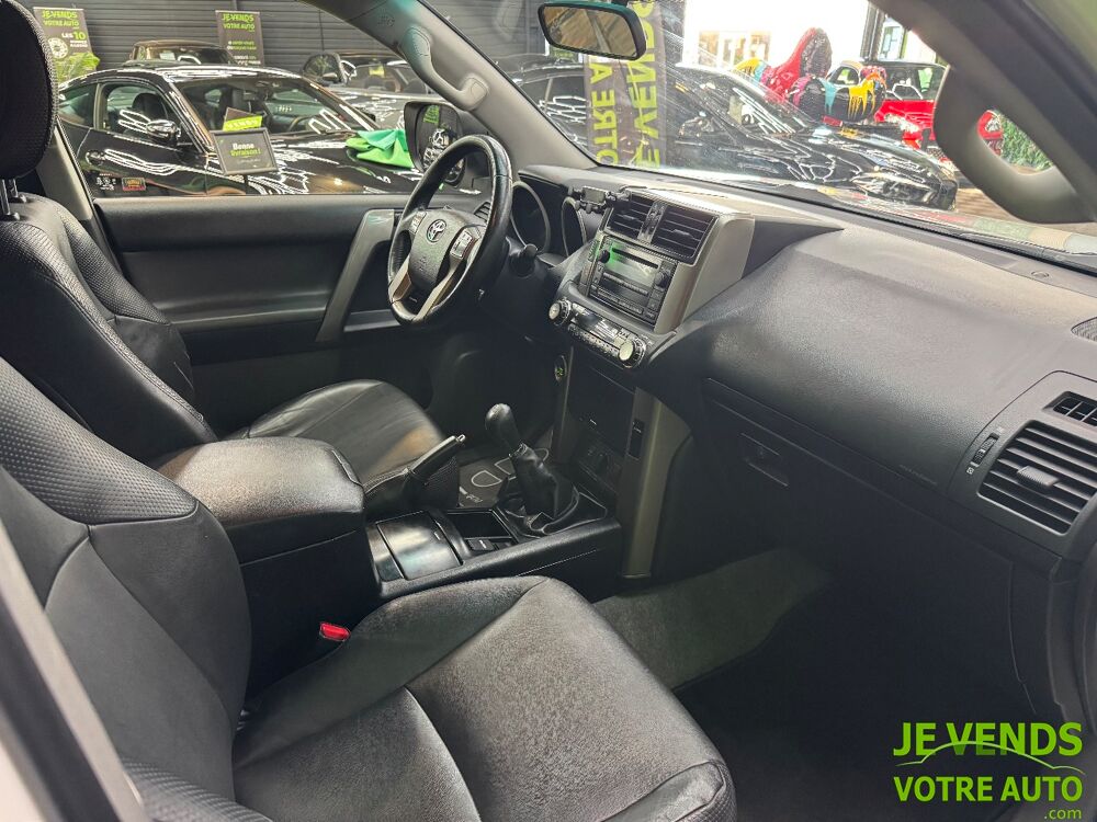 Land Cruiser 190 D-4D FAP serie 60eme anniversaire 3p 2012 occasion 77240 Vert-Saint-Denis