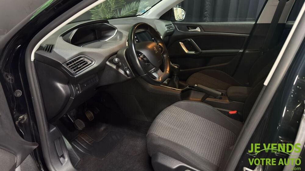 308 1.2 PT VTi 110ch Style Distribution neuve 2020 occasion 77540 Rozay-en-Brie
