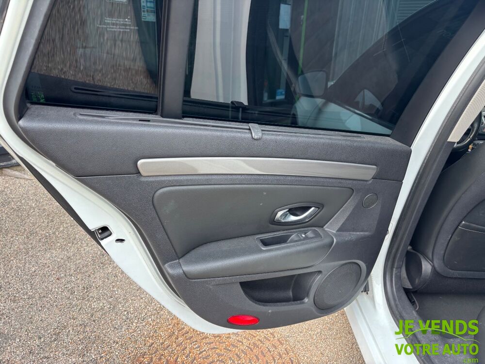 Laguna 2.0 dCi 180ch FAP GT 4Control 2012 occasion 89380 Appoigny