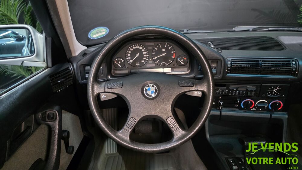 S&eacute;rie 5 (E34) 525I 192cv PACK CONFORT 1990 occasion 77540 Rozay-en-Brie