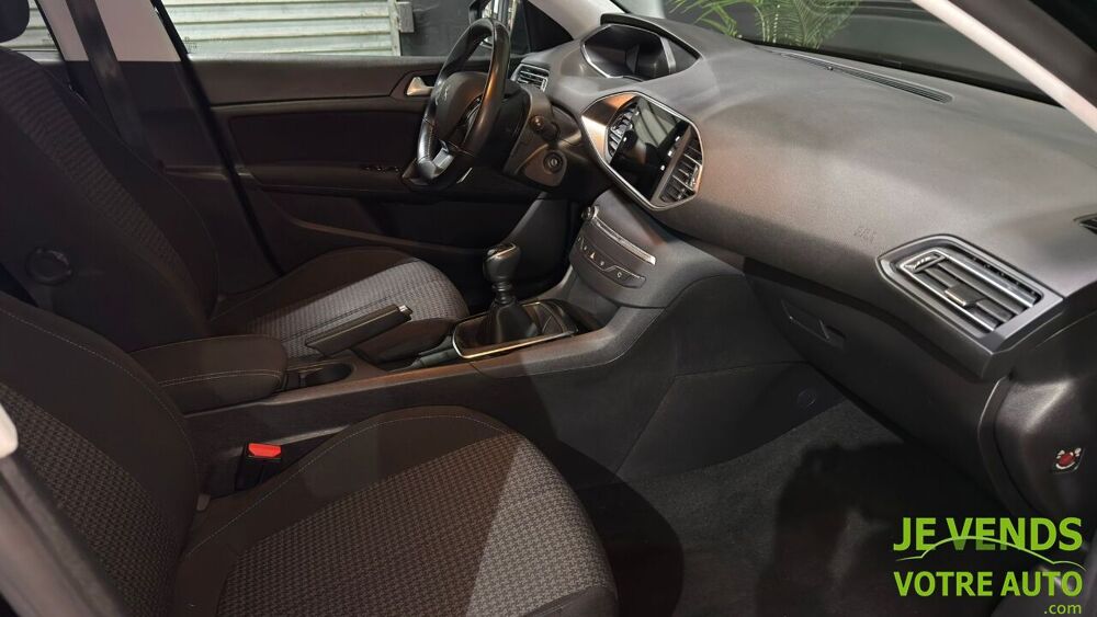 308 1.2 PT VTi 110ch Style Distribution neuve 2020 occasion 77540 Rozay-en-Brie