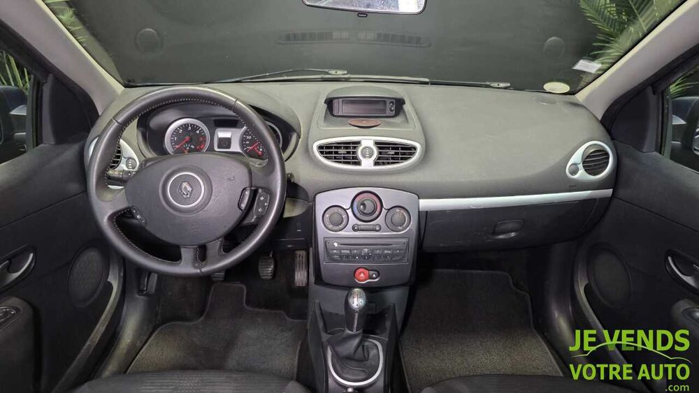Clio 1.5 dCi 90ch Expression Clim eco&sup2; 5p 2012 occasion 77540 Rozay-en-Brie