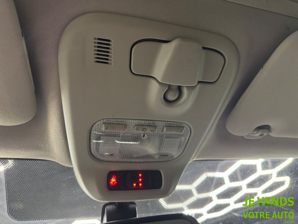 C3 Picasso PureTech 110 Exclusive - Moteur neuf - Suivi complet - Sort 2016 occasion 77240 Vert-Saint-Denis