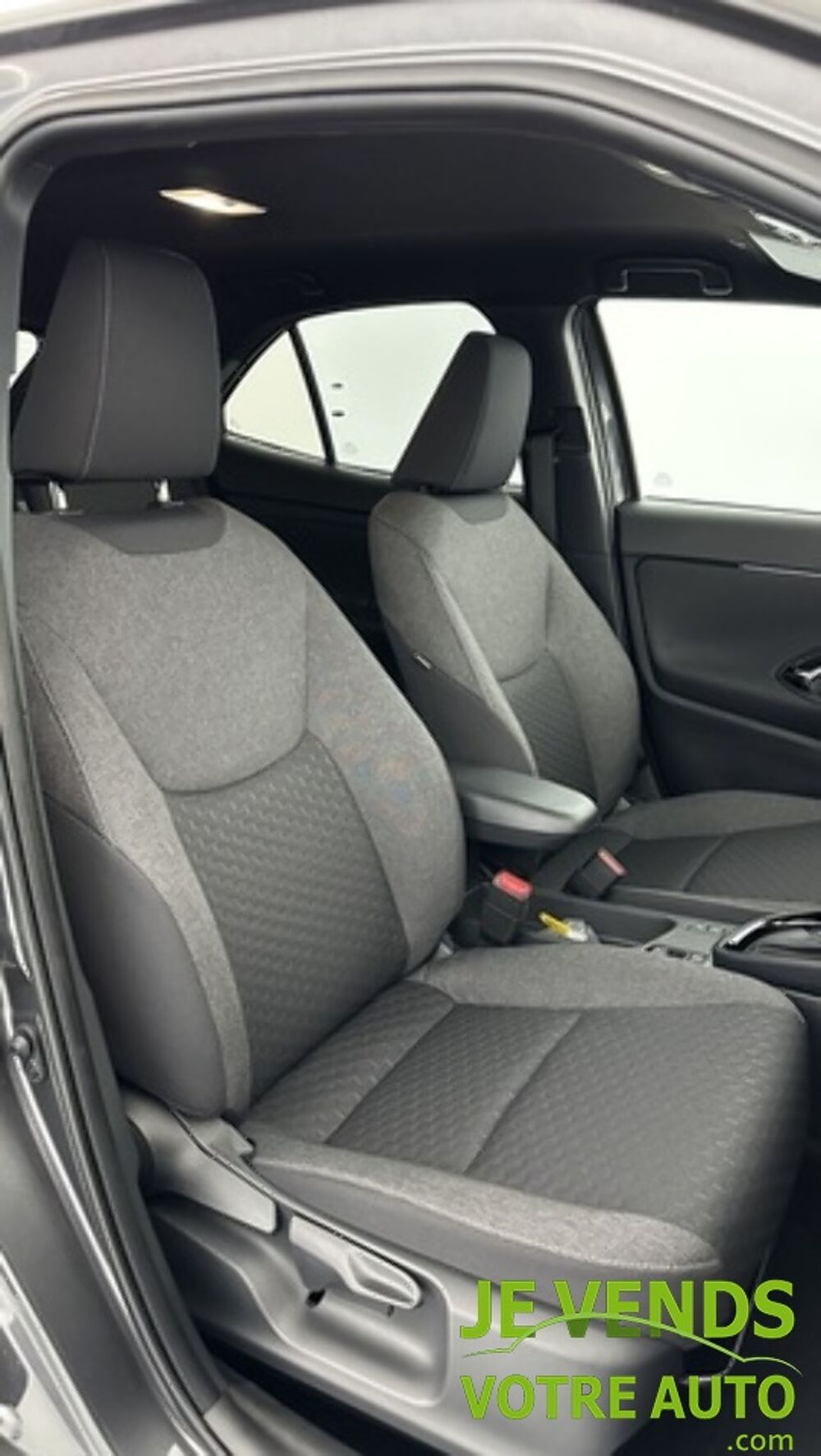 Yaris Cross 92 cv 130h Design 2026 occasion 74700 Sallanches