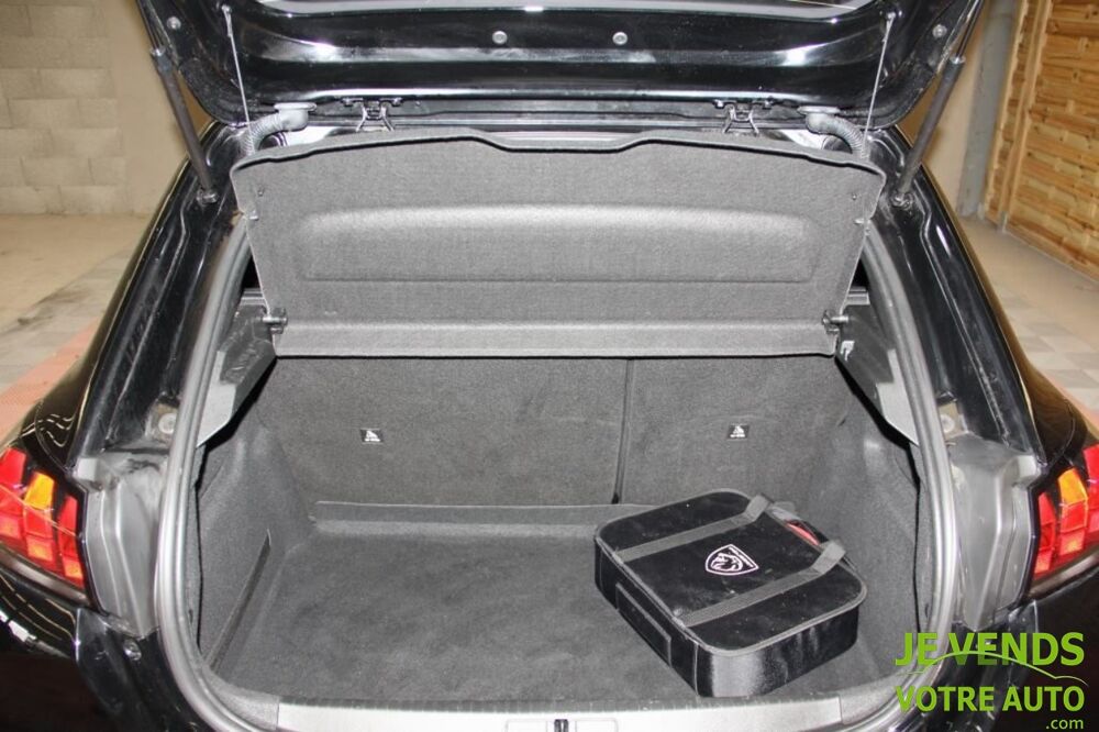 208 Electrique 50 kWh 136ch Style 2023 occasion 13360 Roquevaire