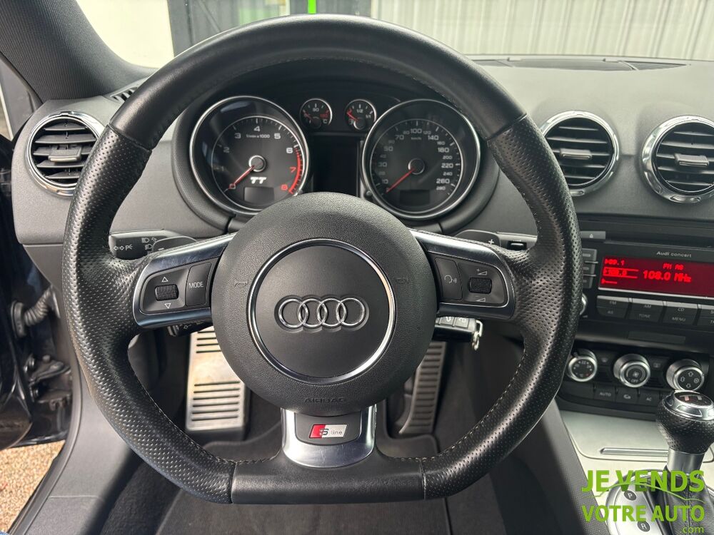 TT 2.0 TFSI 211ch S LINES tronic 6 2011 occasion 89380 Appoigny