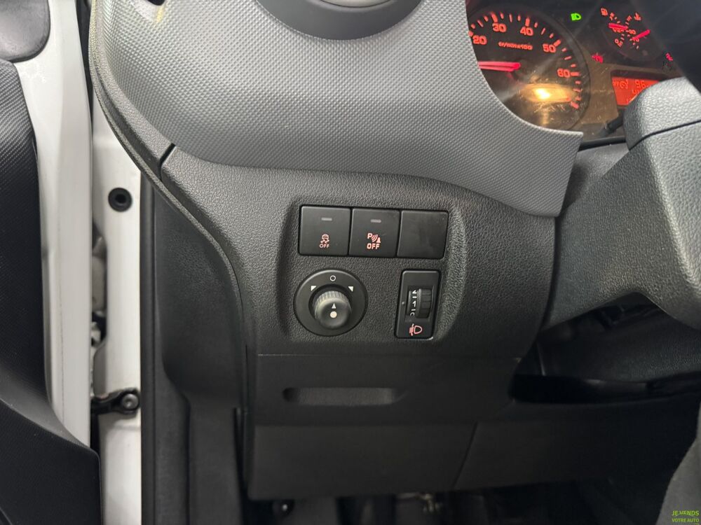 Partner 120 L1 1.6 HDi FAP 75 Pack CD Clim Nav - Distribution ok - 2 2015 occasion 77240 Vert-Saint-Denis