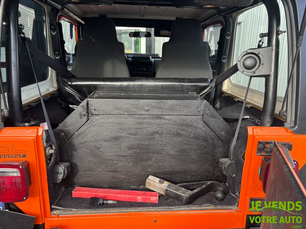 Wrangler RUBICON 4.0 L 6 Cylindres 178 CV 2006 occasion 89380 Appoigny