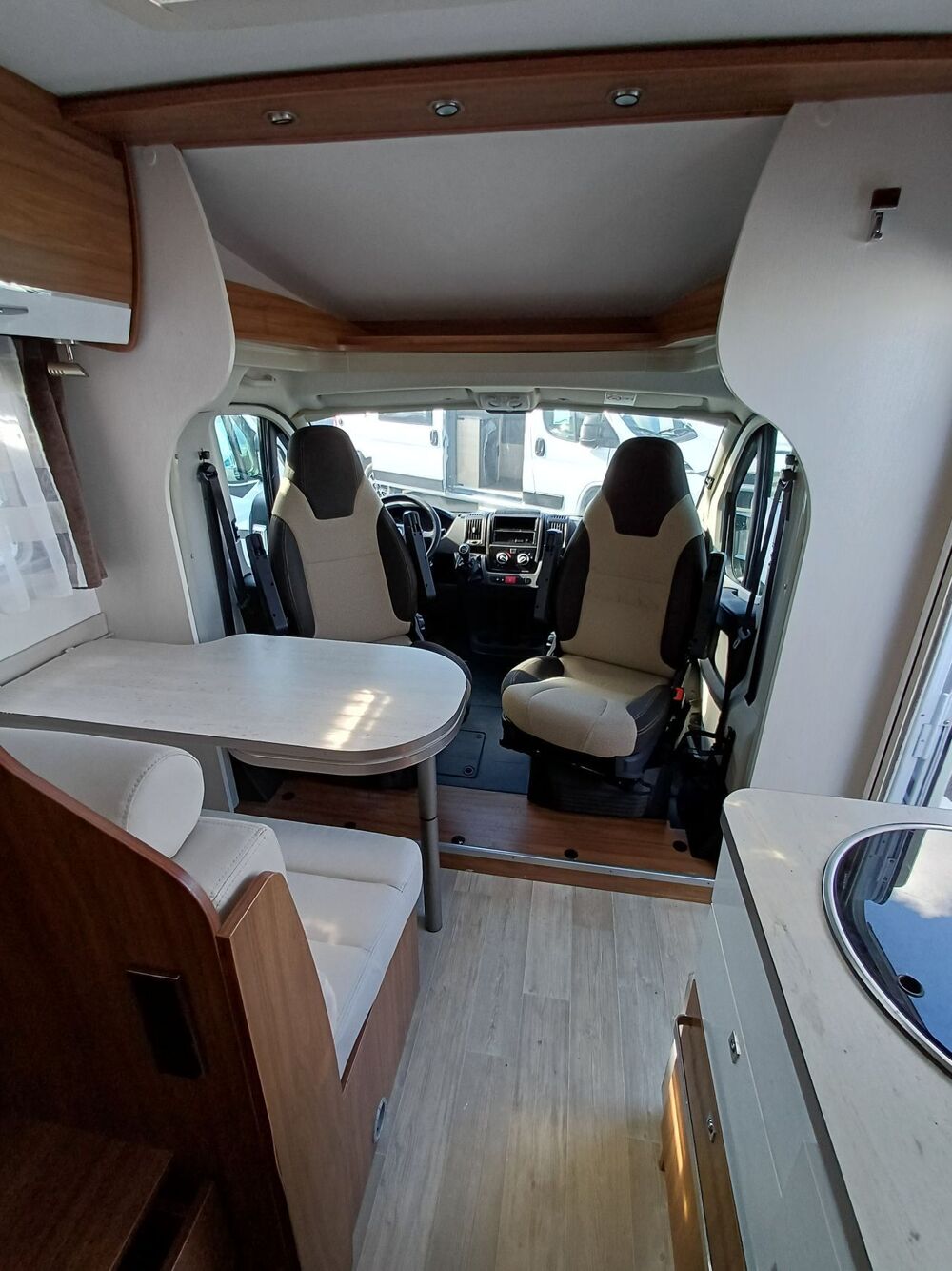  2016 occasion 37270 V&eacute;retz