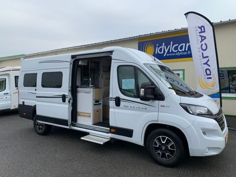 Van am&eacute;nag&eacute; Van am&eacute;nag&eacute; 2020 occasion Vingt-Hanaps 61250