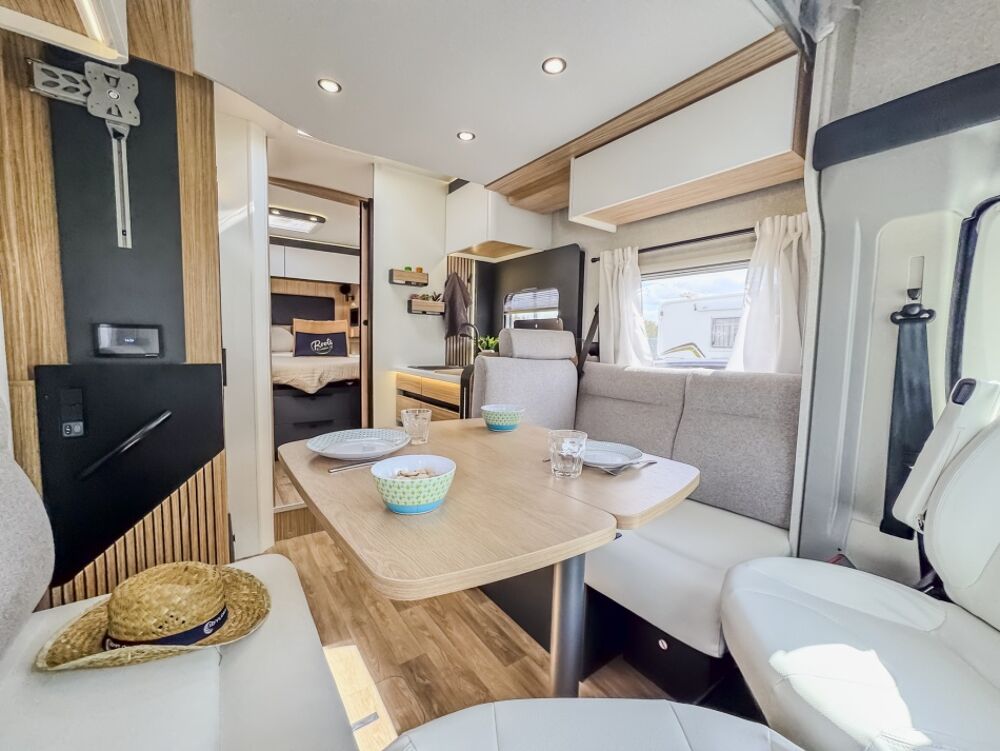  2027 occasion 49124 SAINT BARTHELEMY D'ANJOU