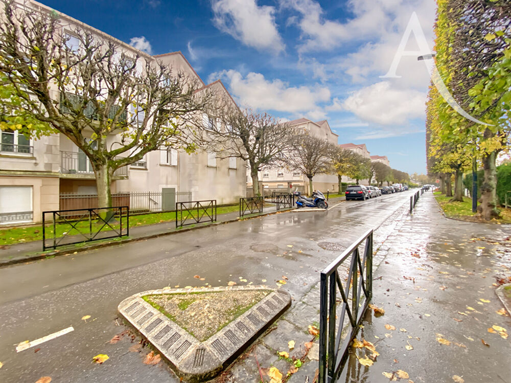 Appartement 2 pièces 42 m² · à Trappes · 42 m² · 149 000 €
