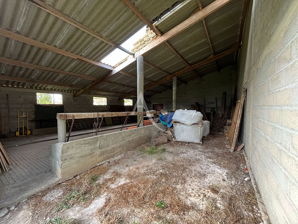 Maison à reconstruire et grange à COMMEQUIERS - lot B