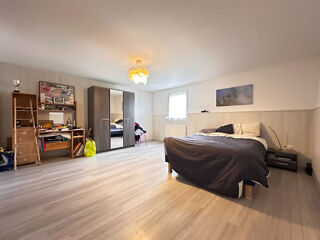  Maison  vendre 7 pices 