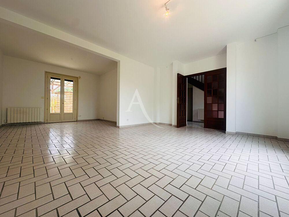 Maison Saint Sulpice 4 pièce(s) 120 m².