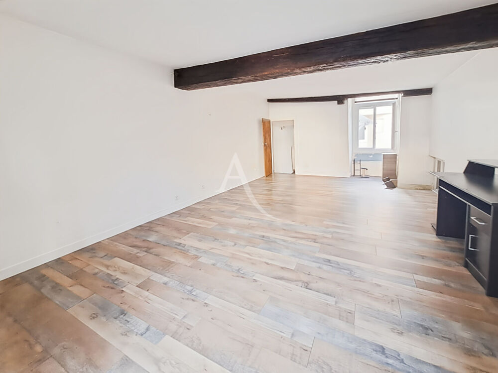 Vente Appartement Appartement de charme au RDC de 47 m² avec dépendance et cave voûtée rénovée - Centre-ville d'Arpajon Arpajon