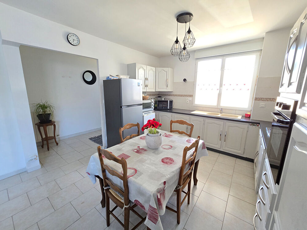 Vente Maison Maison de plain pied avec garage - Salles Curan Salles curan