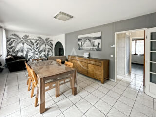 Vente Maison Plain pied 5 chambres Dépendances Jardin Etrepagny