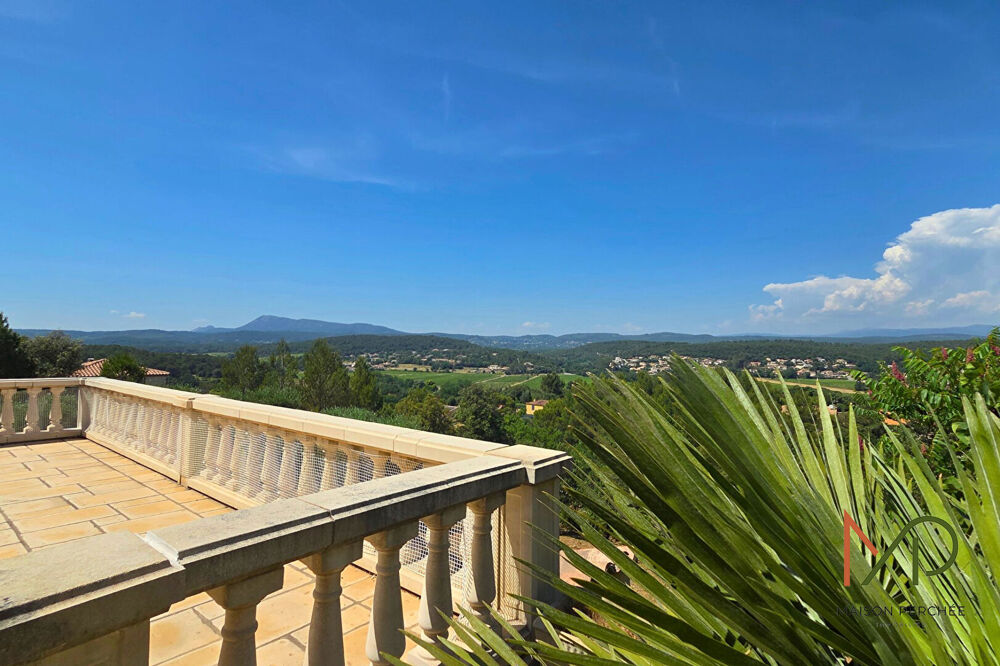 Villa Carces 7 pièce(s) 196 m2