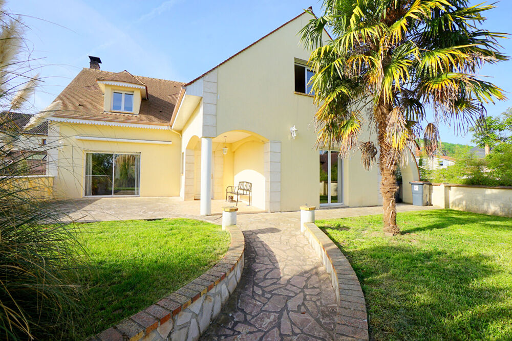 Vente Maison Maison familiale à la décoration soignée  9 pièces 238 m2 Mezieres sur seine