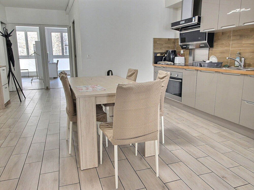 Location Appartement Superbe appartement meublé 4 pièces à louer au coeur d'Avignon Avignon