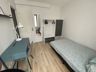  Appartement � louer 9 pi�ces 156 m�