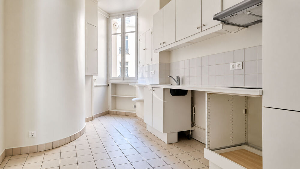 Location Appartement PARIS 7e -TOUR EIFFEL  - Bel appartement ancien ! Paris 7