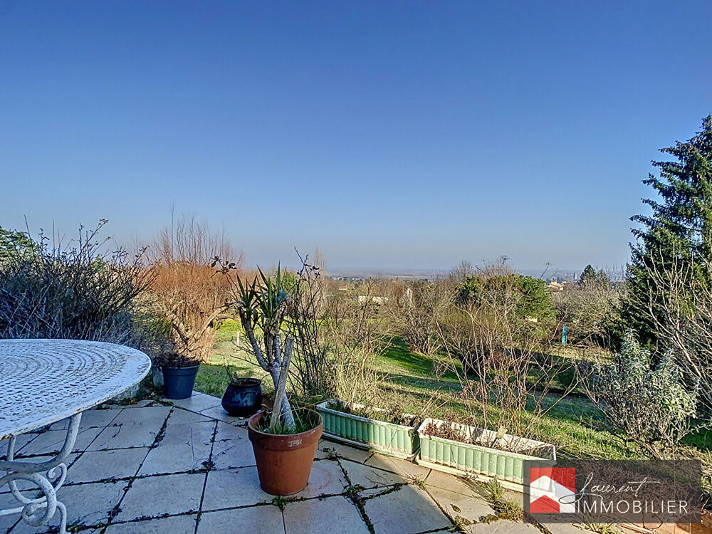 Maison familiale avec vue sur Tournus - 138 m² et sous-sol aménagé